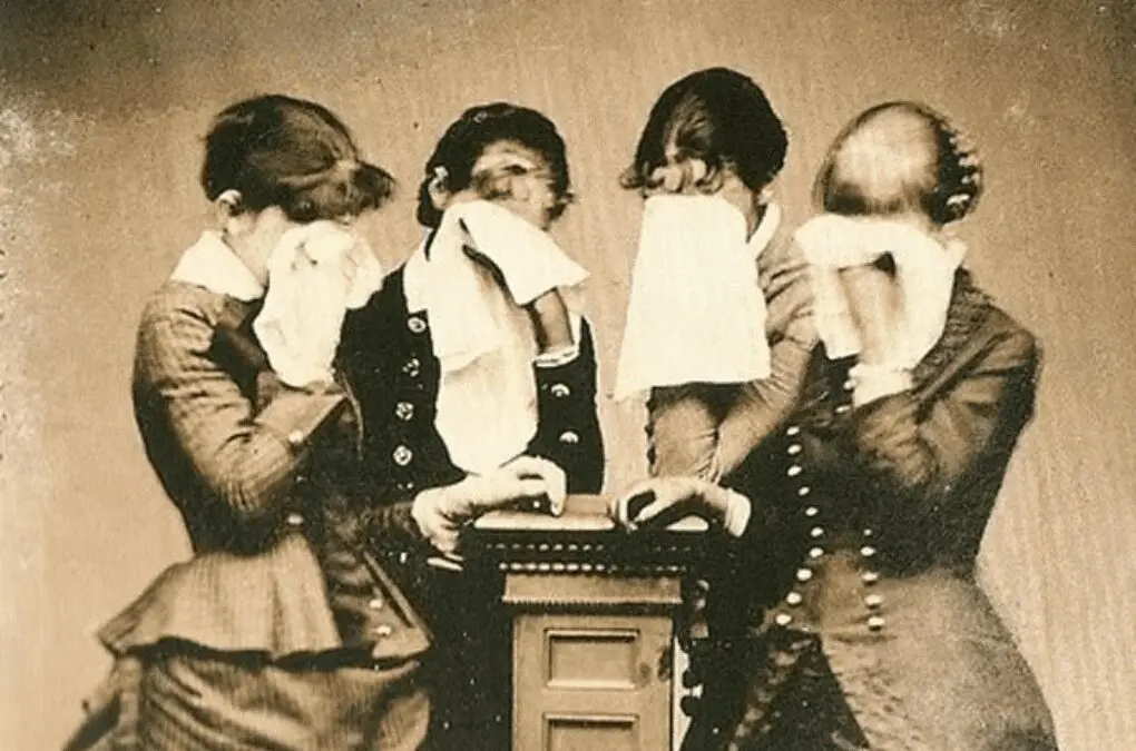 Mourning Tour: How the Victorians Grieved